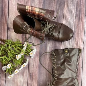 Madden Girl Boots 👢